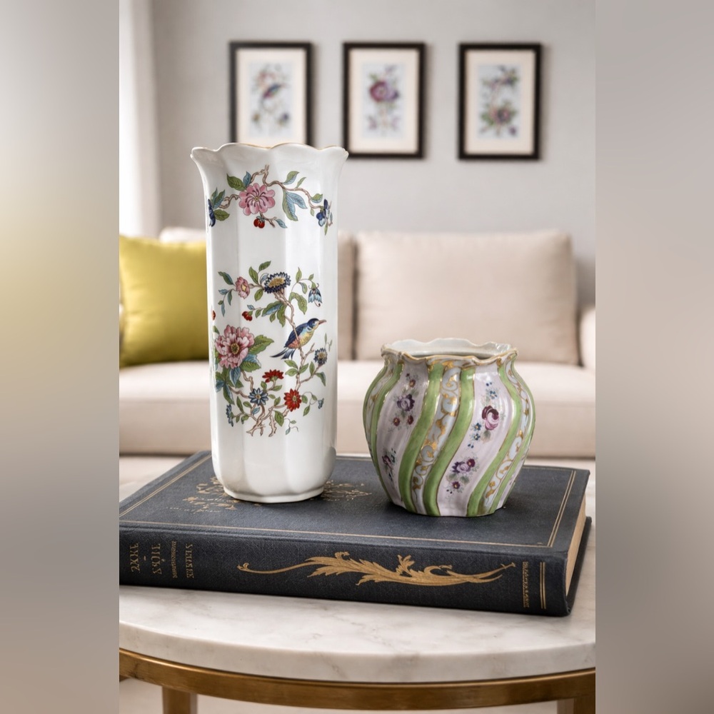 Aynsley Pembroke Gold Trim Porcelain Vase England Chinoiserie Garden Floral